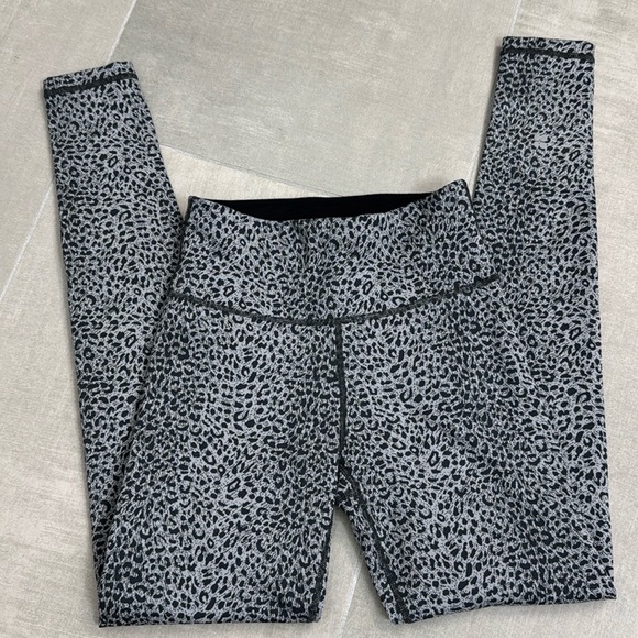 Sweaty Betty Flatter Me Workout Jacquard Leggings Animal Print Black Grey XXS - Picture 7 of 12